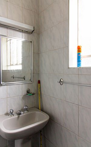 Casa para alugar com 450m², 4 quartos e 15 vagas Casa para alugar com 450m², 4 quartos e 15 vagasBanheiro