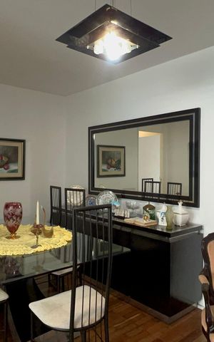 Apartamento à venda com 117m², 3 quartos e 2 vagas Apartamento à venda com 117m², 3 quartos e 2 vagasSala de Jantar