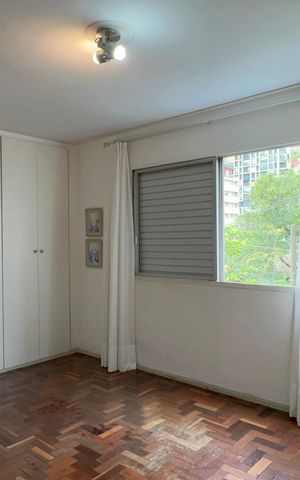 Apartamento à venda com 117m², 3 quartos e 2 vagas Apartamento à venda com 117m², 3 quartos e 2 vagasSuite