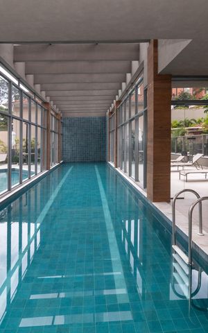 Apartamento à venda com 100m², 2 quartos e 2 vagas Apartamento à venda com 100m², 2 quartos e 2 vagasÁrea comum - Piscina Coberta