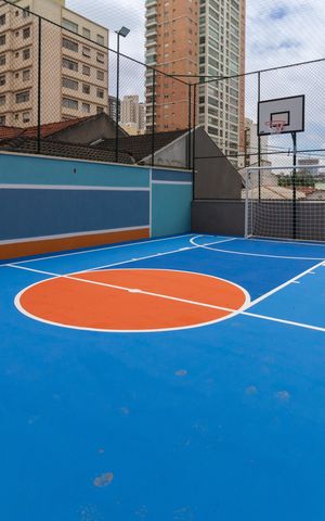 Apartamento à venda com 100m², 2 quartos e 2 vagas Apartamento à venda com 100m², 2 quartos e 2 vagasÁrea comum - Quadra