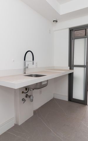 Apartamento à venda com 100m², 2 quartos e 2 vagas Apartamento à venda com 100m², 2 quartos e 2 vagasCozinha