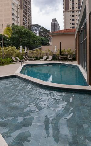 Apartamento à venda com 100m², 2 quartos e 2 vagas Apartamento à venda com 100m², 2 quartos e 2 vagasÁrea comum - Piscina