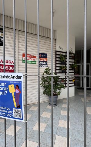 Studio à venda com 28m², 1 quarto e sem vaga Studio à venda com 28m², 1 quarto e sem vagaPLACA FACHADA PEHT-83
