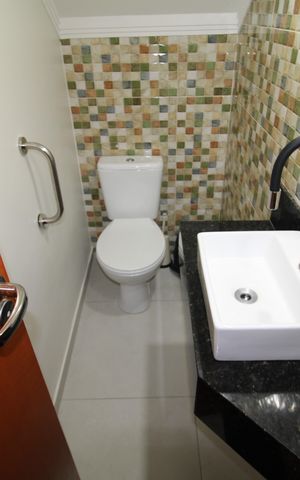 Casa à venda com 129m², 3 quartos e 2 vagasLavabo
