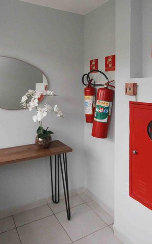 Apartamento à venda com 50m², 2 quartos e 1 vaga Apartamento à venda com 50m², 2 quartos e 1 vagaHall