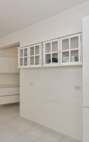 Apartamento à venda com 169m², 4 quartos e 3 vagasCozinha