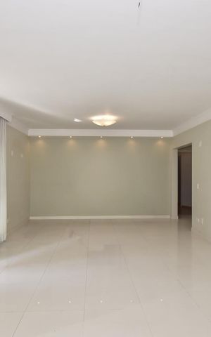Apartamento à venda com 169m², 4 quartos e 3 vagasSala