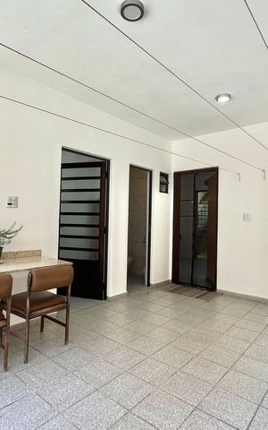 Casa à venda com 281m², 3 quartos e 3 vagas Casa à venda com 281m², 3 quartos e 3 vagasQuintal