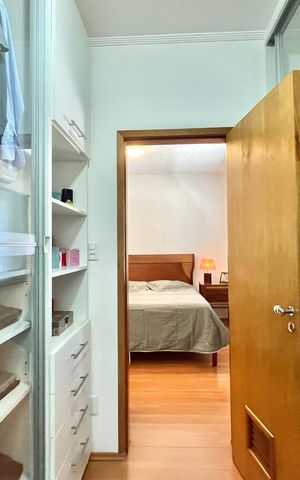 Casa à venda com 281m², 3 quartos e 3 vagas Casa à venda com 281m², 3 quartos e 3 vagasCloset da suíte