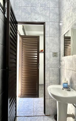 Casa à venda com 281m², 3 quartos e 3 vagas Casa à venda com 281m², 3 quartos e 3 vagasSuite de serviço