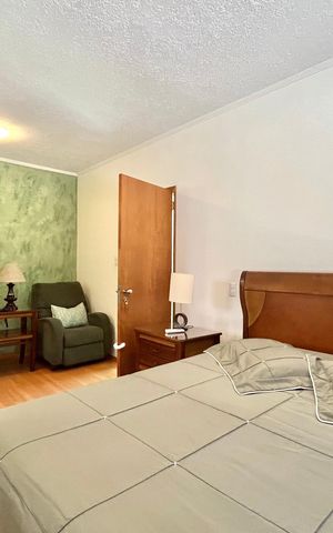Casa à venda com 281m², 3 quartos e 3 vagas Casa à venda com 281m², 3 quartos e 3 vagasSuite