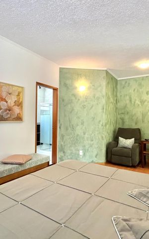 Casa à venda com 281m², 3 quartos e 3 vagas Casa à venda com 281m², 3 quartos e 3 vagasSuite