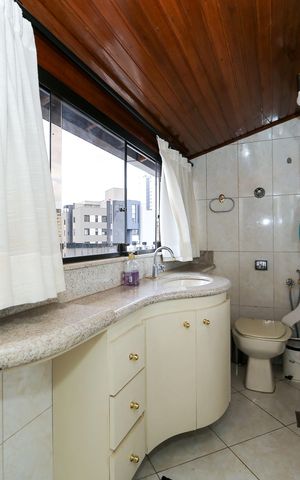 Apartamento à venda com 413m², 5 quartos e 2 vagasBANHEIRO4