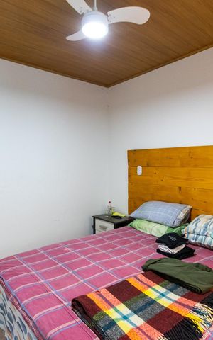 Casa à venda com 170m², 3 quartos e 2 vagas Casa à venda com 170m², 3 quartos e 2 vagasQuarto 2