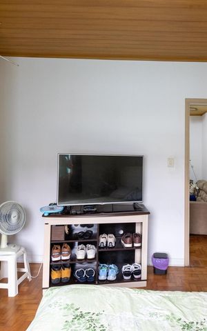 Casa à venda com 170m², 3 quartos e 2 vagas Casa à venda com 170m², 3 quartos e 2 vagasQuarto 1
