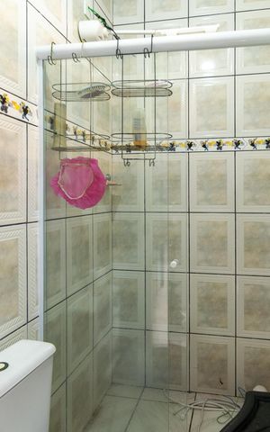 Casa à venda com 170m², 3 quartos e 2 vagas Casa à venda com 170m², 3 quartos e 2 vagasBanheiro da Suíte