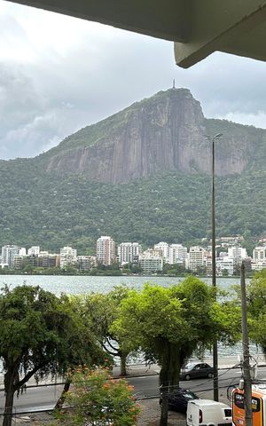 Apartamento à venda com 140m², 4 quartos e 1 vaga