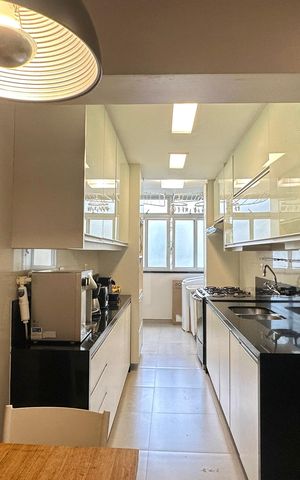 Apartamento à venda com 140m², 4 quartos e 1 vaga