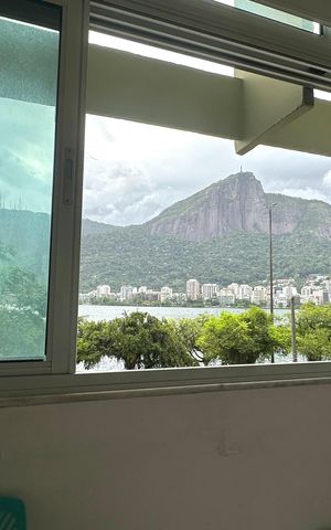 Apartamento à venda com 140m², 4 quartos e 1 vaga