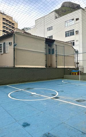 Apartamento à venda com 140m², 4 quartos e 1 vaga