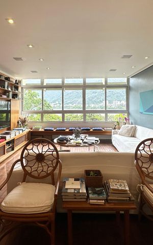 Apartamento à venda com 140m², 4 quartos e 1 vaga