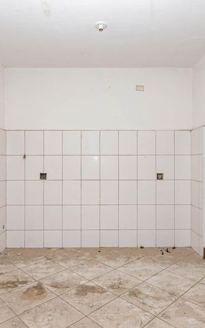 Casa à venda com 280m², 2 quartos e 2 vagasCozinha