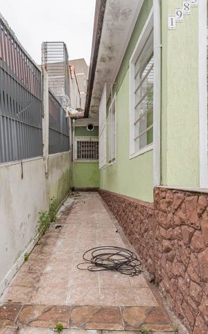 Casa à venda com 280m², 2 quartos e 2 vagasSacada