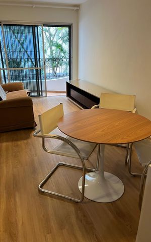 Apartamento à venda com 43m², 1 quarto e 1 vaga Apartamento à venda com 43m², 1 quarto e 1 vagaSala