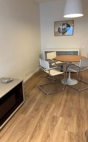 Apartamento à venda com 43m², 1 quarto e 1 vaga Apartamento à venda com 43m², 1 quarto e 1 vagaSala