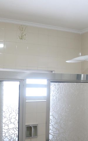 Casa à venda com 261m², 3 quartos e 4 vagasBanheiro 1