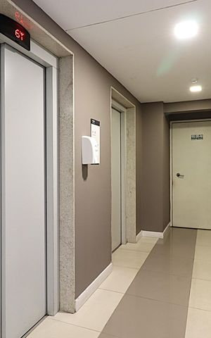 Apartamento à venda com 60m², 2 quartos e 1 vagaElevador do Andar