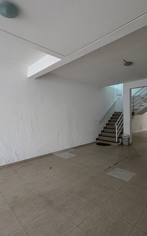 Apartamento à venda com 64m², 2 quartos e 1 vaga Apartamento à venda com 64m², 2 quartos e 1 vagaGaragem