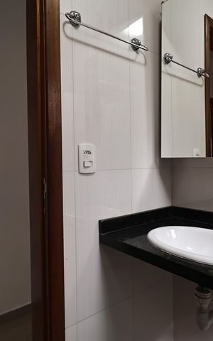 Apartamento à venda com 64m², 2 quartos e 1 vaga Apartamento à venda com 64m², 2 quartos e 1 vagaBanheiro