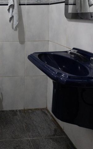 Casa para alugar com 250m², 4 quartos e 15 vagas Casa para alugar com 250m², 4 quartos e 15 vagasBanheiro