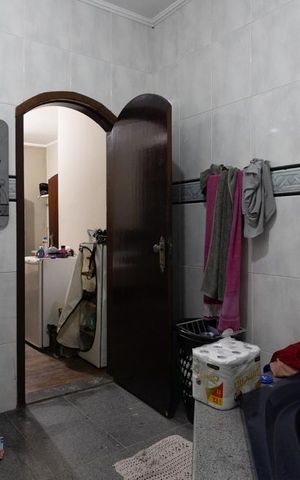 Casa para alugar com 250m², 4 quartos e 15 vagas Casa para alugar com 250m², 4 quartos e 15 vagasBanheiro da Suíte