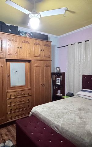 Casa à venda com 300m², 5 quartos e 2 vagas Casa à venda com 300m², 5 quartos e 2 vagasQuarto 1 - Fundos