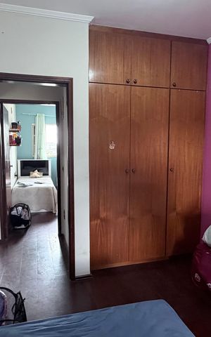 Casa à venda com 300m², 5 quartos e 2 vagas Casa à venda com 300m², 5 quartos e 2 vagasQuarto 2