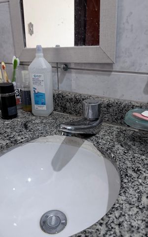 Casa à venda com 300m², 5 quartos e 2 vagas Casa à venda com 300m², 5 quartos e 2 vagasBanheiro