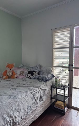 Casa à venda com 300m², 5 quartos e 2 vagas Casa à venda com 300m², 5 quartos e 2 vagasSuíte