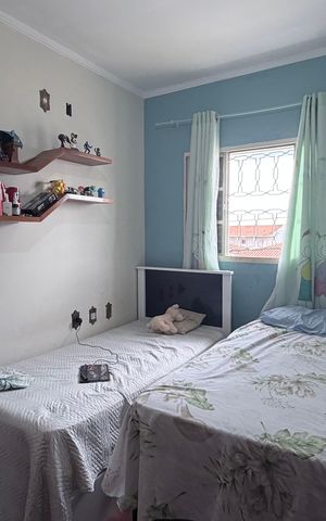 Casa à venda com 300m², 5 quartos e 2 vagas Casa à venda com 300m², 5 quartos e 2 vagasQuarto 1