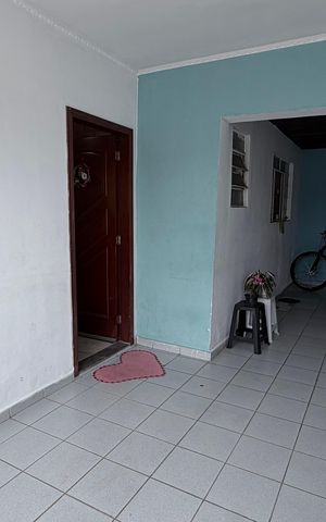 Casa à venda com 300m², 5 quartos e 2 vagas Casa à venda com 300m², 5 quartos e 2 vagasGaragem