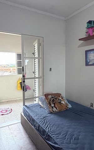 Casa à venda com 300m², 5 quartos e 2 vagas Casa à venda com 300m², 5 quartos e 2 vagasQuarto 2