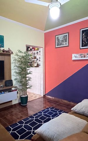 Casa à venda com 300m², 5 quartos e 2 vagas Casa à venda com 300m², 5 quartos e 2 vagasSala Fundos
