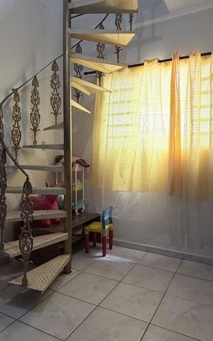 Casa à venda com 300m², 5 quartos e 2 vagas Casa à venda com 300m², 5 quartos e 2 vagasHall de entrada