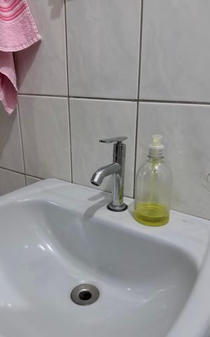 Casa à venda com 300m², 5 quartos e 2 vagas Casa à venda com 300m², 5 quartos e 2 vagasBanheiro