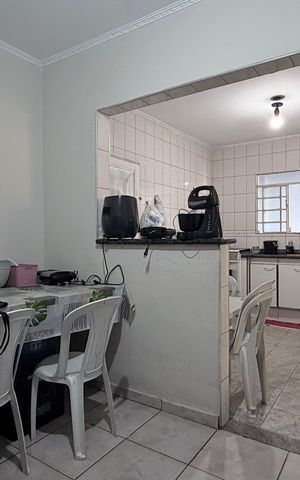 Casa à venda com 300m², 5 quartos e 2 vagas Casa à venda com 300m², 5 quartos e 2 vagasCozinha