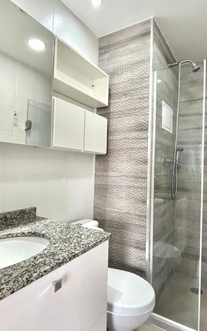 Apartamento à venda com 67m², 2 quartos e 1 vaga Apartamento à venda com 67m², 2 quartos e 1 vagaBanheiro Corredor