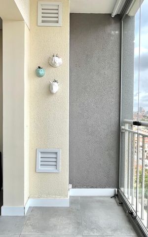 Apartamento à venda com 67m², 2 quartos e 1 vaga Apartamento à venda com 67m², 2 quartos e 1 vagaVaranda