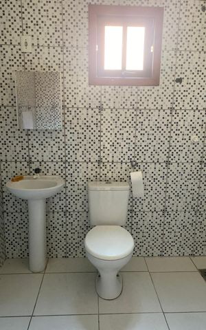 Casa à venda com 80m², 2 quartos e 1 vaga